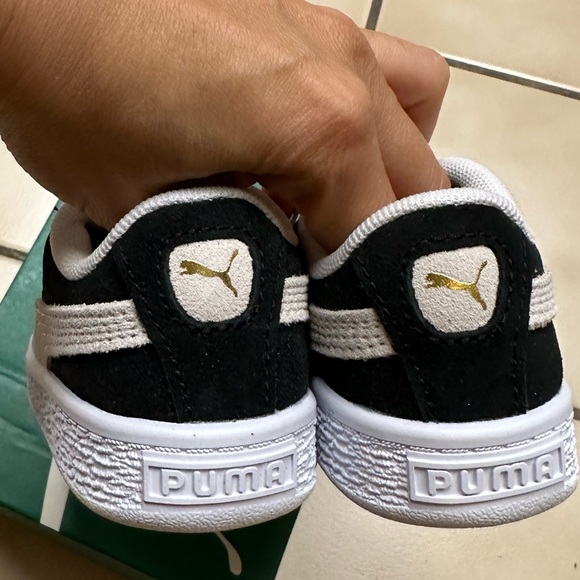 NEW PUMA Suede Classic Slip on Shoes - Picture 7 of 9